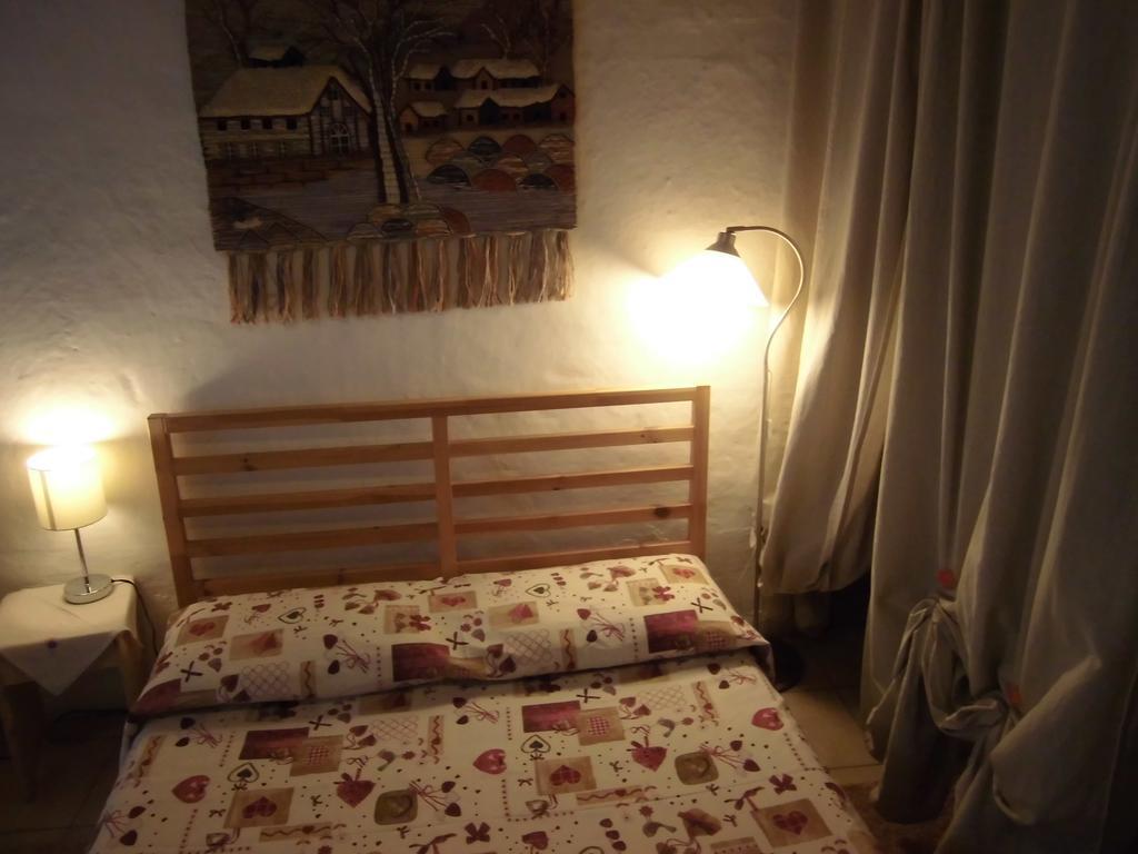 La Casa Antica Bed & Breakfast Pont-Saint-Martin Exterior photo